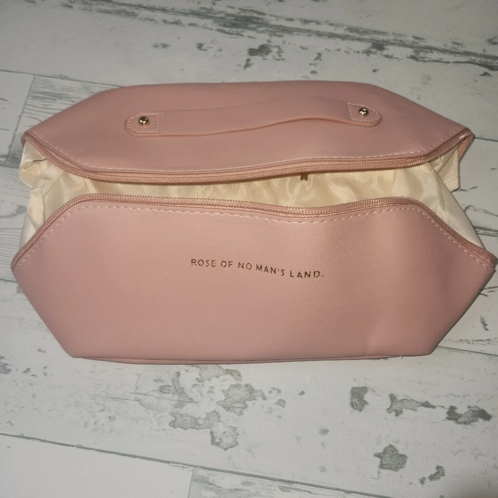Blush Cosmetic Case Rose Of No Man's Land NWOT